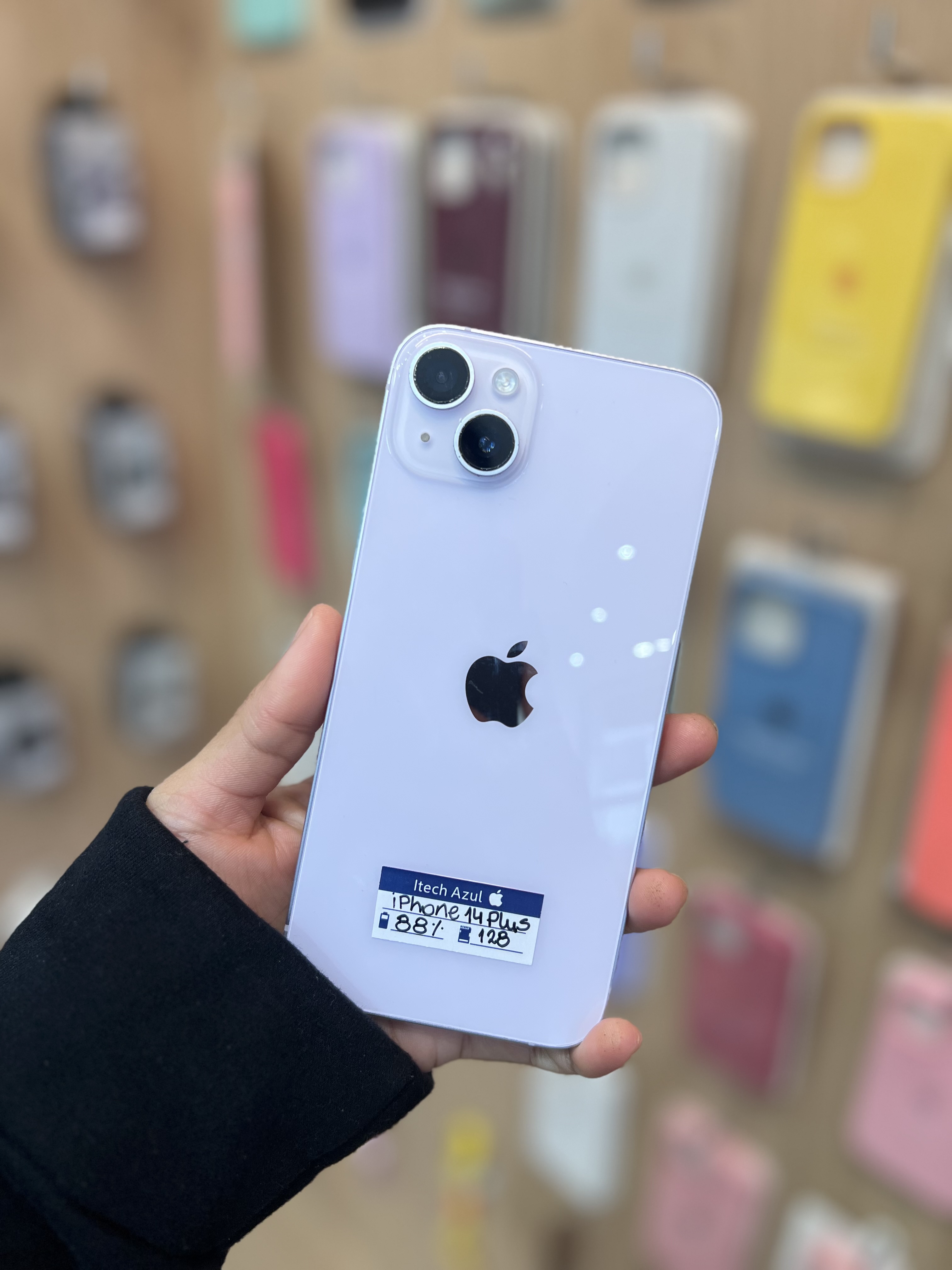 iPhone 14 Plus